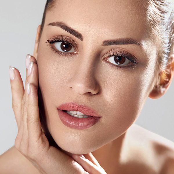 portrait-woman-with-beauty-face-perfect-skin-gray-background-skin-care